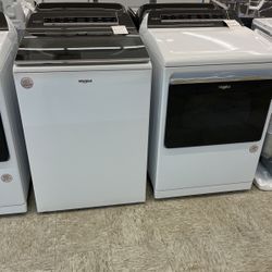 Whirlpool Washer And Dryer Set 