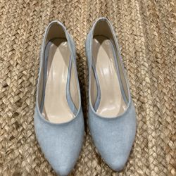 Beautiful Blue Suede Pumps Size 11