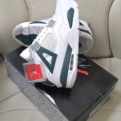 Jordan 4 Retro 
