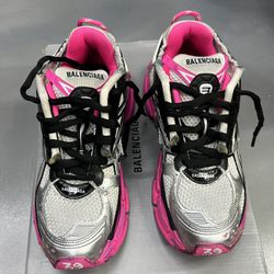 BALENCIAGA Women's Runner Sneaker in Silver Size 39/9US Pre-owned