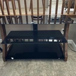 Black Glass and wood 3 Shelves Entertainment 