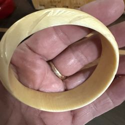 Ivory Bangle Bracelet 