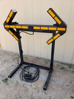 Large Lighted Whelen Traffic Directional Arrow - Commercial Work Truck