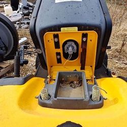 Lawn Mower, RR, Riding, Cub Cadet, Parts/Repair, Nr 3