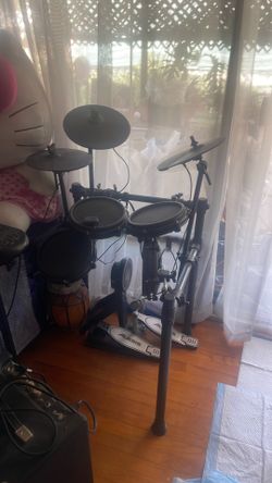Electric drum set