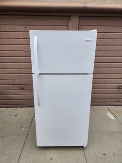 FRIGIDAIRE REFRIGERADOR