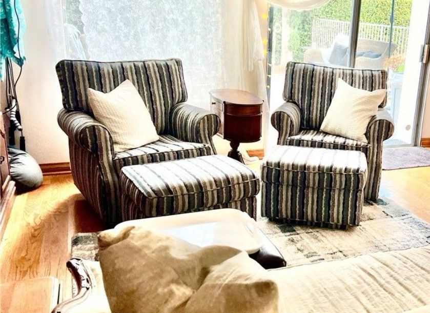 Custom Rocking Comfy Chairs With Ottomans