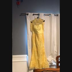 Prom/Formal/Ball Yellow Dress