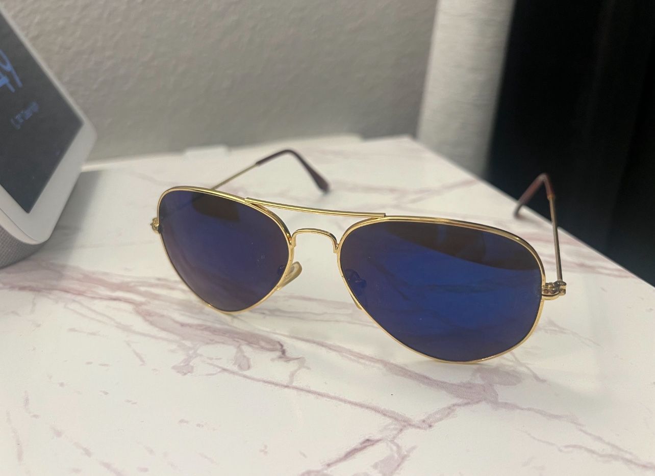 Ray-Ban Classic Sunglasses