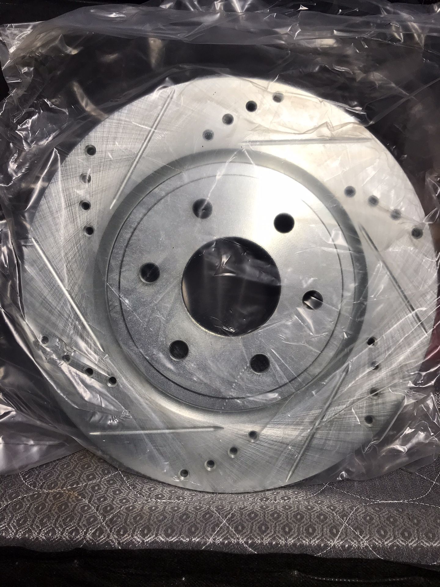 Nissan Frontier 2007 - 2015 Drilled And Slotted Front Break Rotors