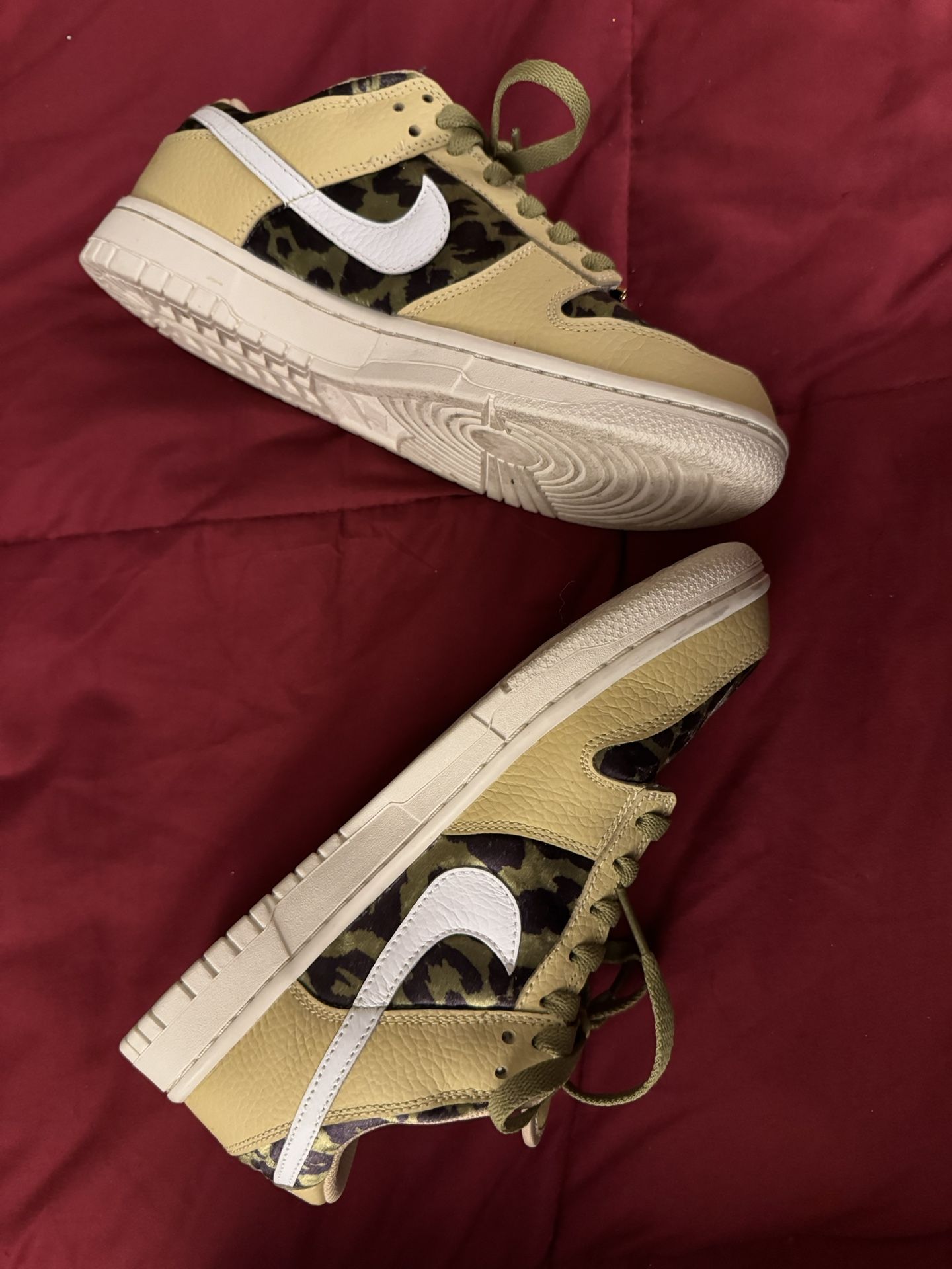 Nike Dunk SB Low Custom Beige, White, Green Size - Main Image