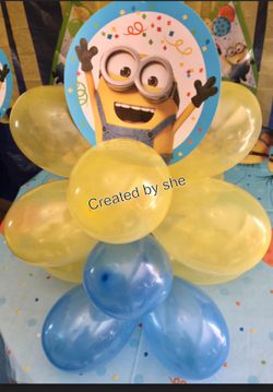 Minions centerpieces/columns/arch
