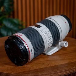 Canon EF 70-200mm f/2.8L IS II USM - Pro Telephoto - Mark II 