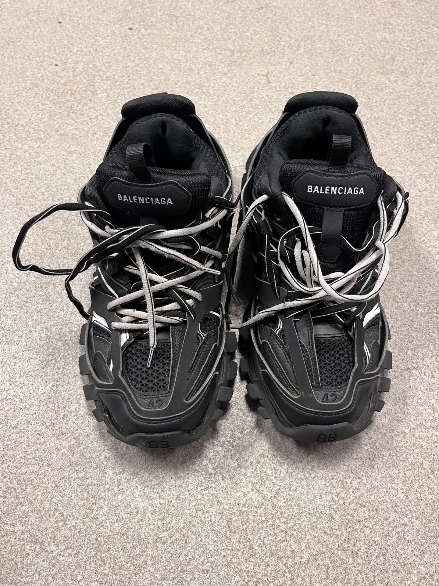 Balenciaga Tracks Non Led 42 ⬇️⬇️