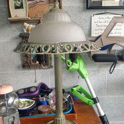 Antique Style Lamp