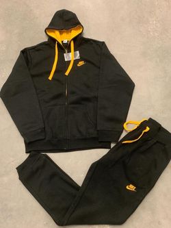 Sweatsuits 🔥🔥