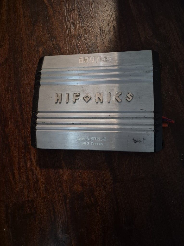 HIFONICS Audio Amplifer