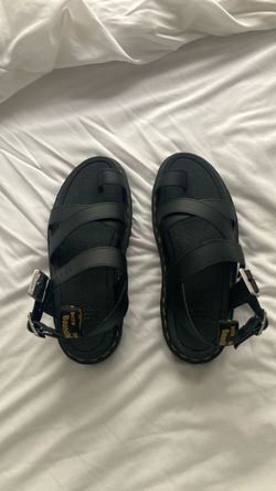 Doc martens “Avry” sandals