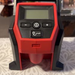 Milwaukee M12 Inflator 