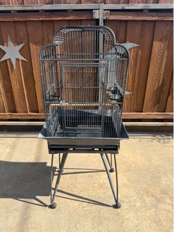 Large Bird Parrot 🦜 Cage 61H, 27W, 21D