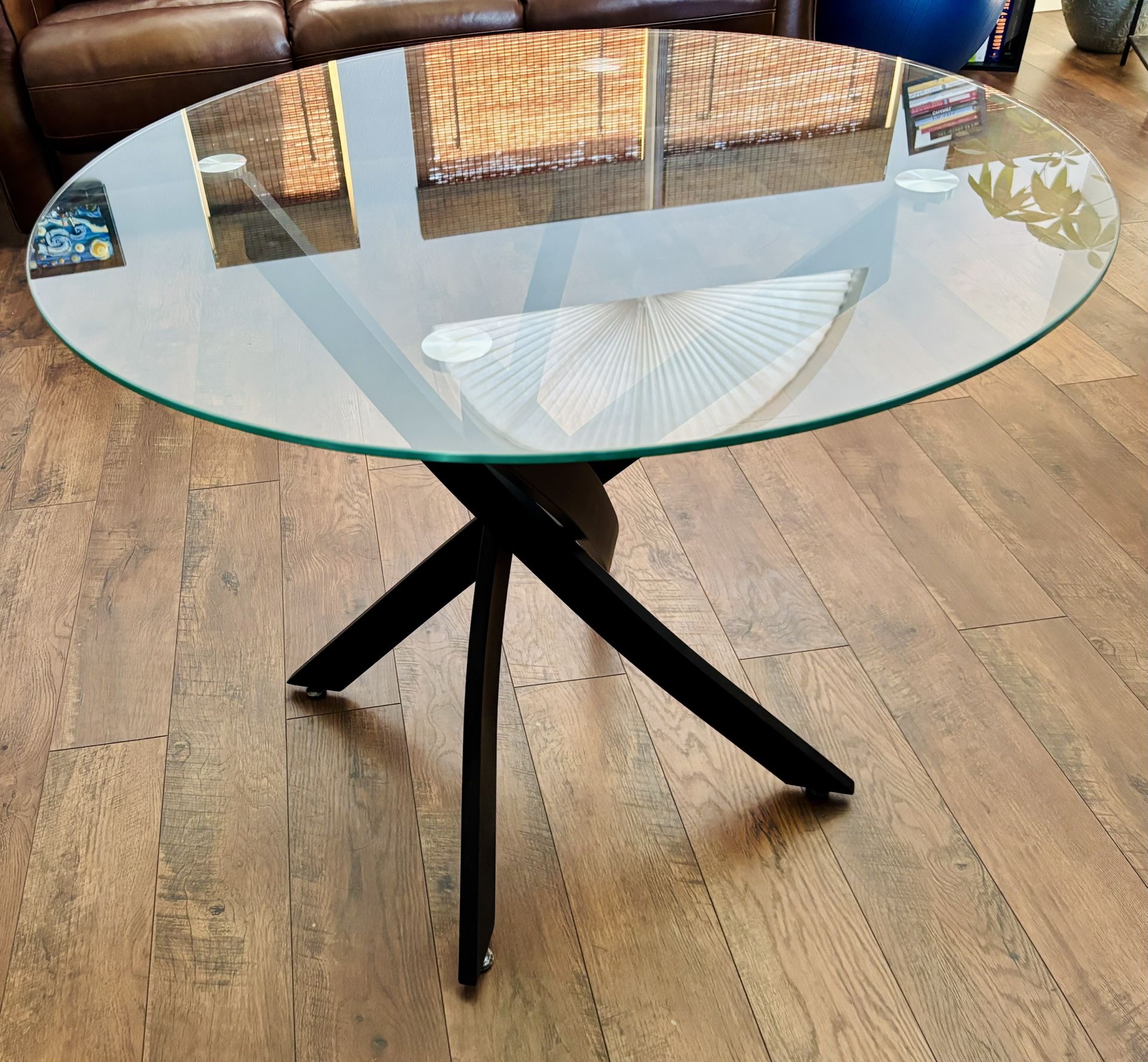 Round Tempered Glass Dining Table for 2-4 with Metal Legs, 35.5 in Modern Small Kitchen Table for Kitchen Dining Room (Black)