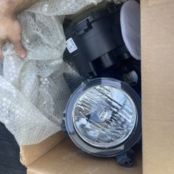 2020 JEEP GLADIATOR STOCK ORIGINAL OEM HALOGEN HEADLIGHTS And Fog lights 