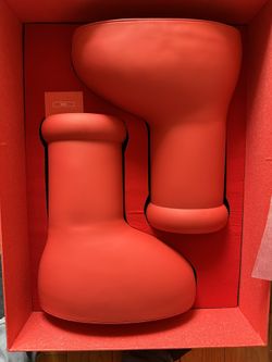 MSCHF BIG RED BOOT