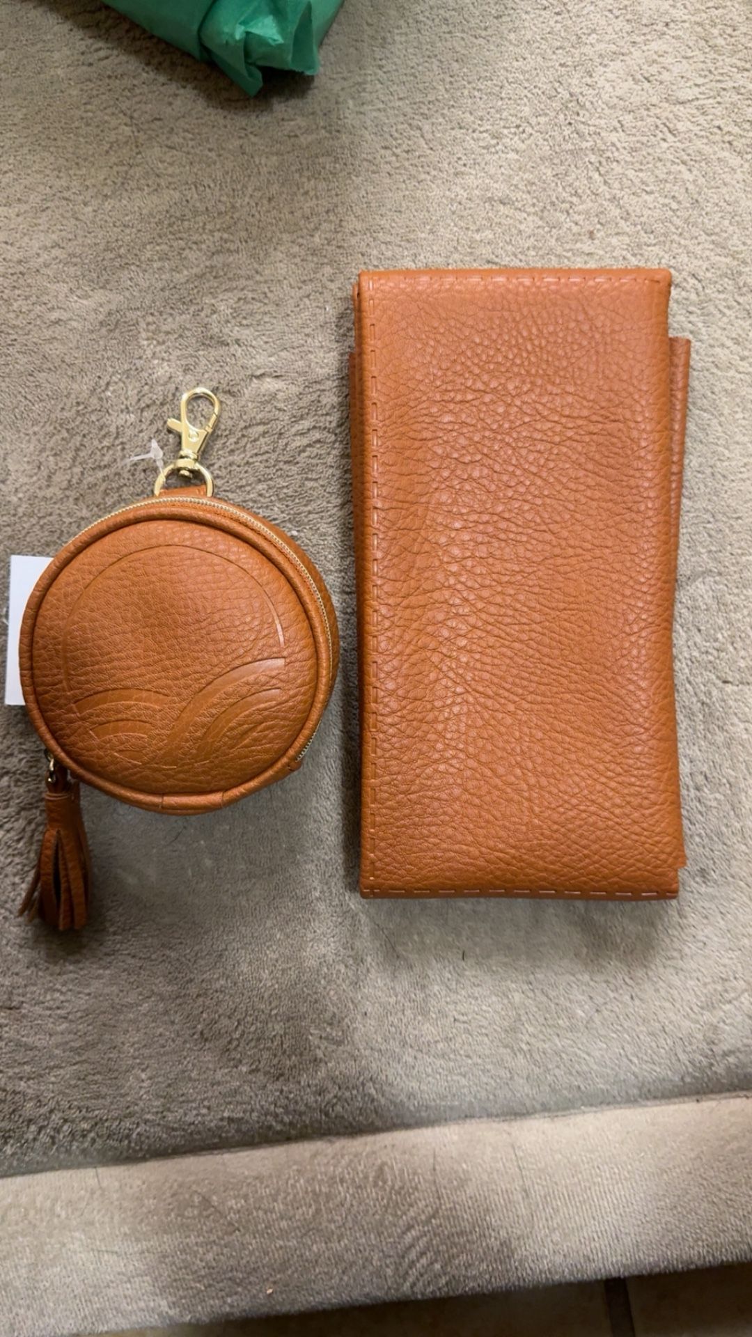 Tushbaby pod and changing pad