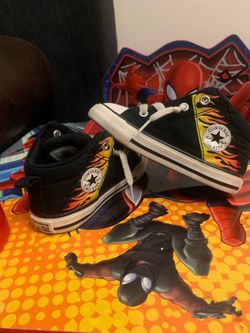 Cool kids converse size (7c)