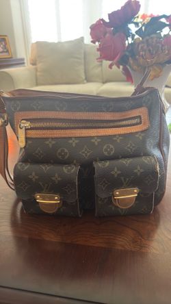 LV BAG