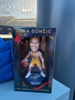 Dodgers Luka bobblehead lakers night