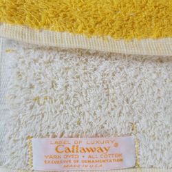 2 - Vintage New Callaway Reversible Bath Towels