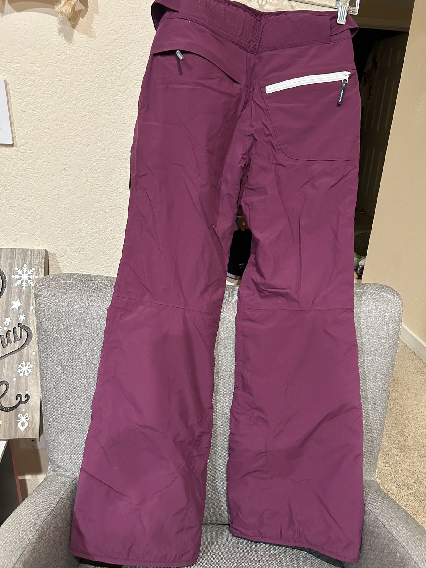 Snow Pants Size M Brand New