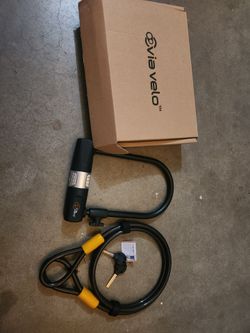 Via Velo Bike U-Lock with 6 ft Cable