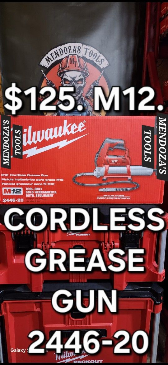 Milwaukee Cordless Grease Gun M12