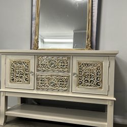 Very  Nice Cabinet with the mirror
