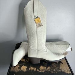 Womens Ariat Boots Sz 6