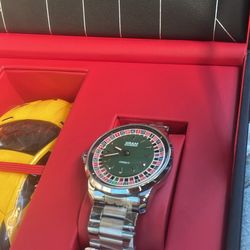 Casino watch (Mark Fairwhale 5031)