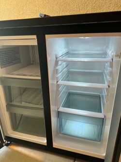 Refrigerator with freezer