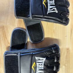 EVERLAST GLOVES