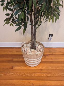6 ft. Green indoor decorative artificial tree plant in pot