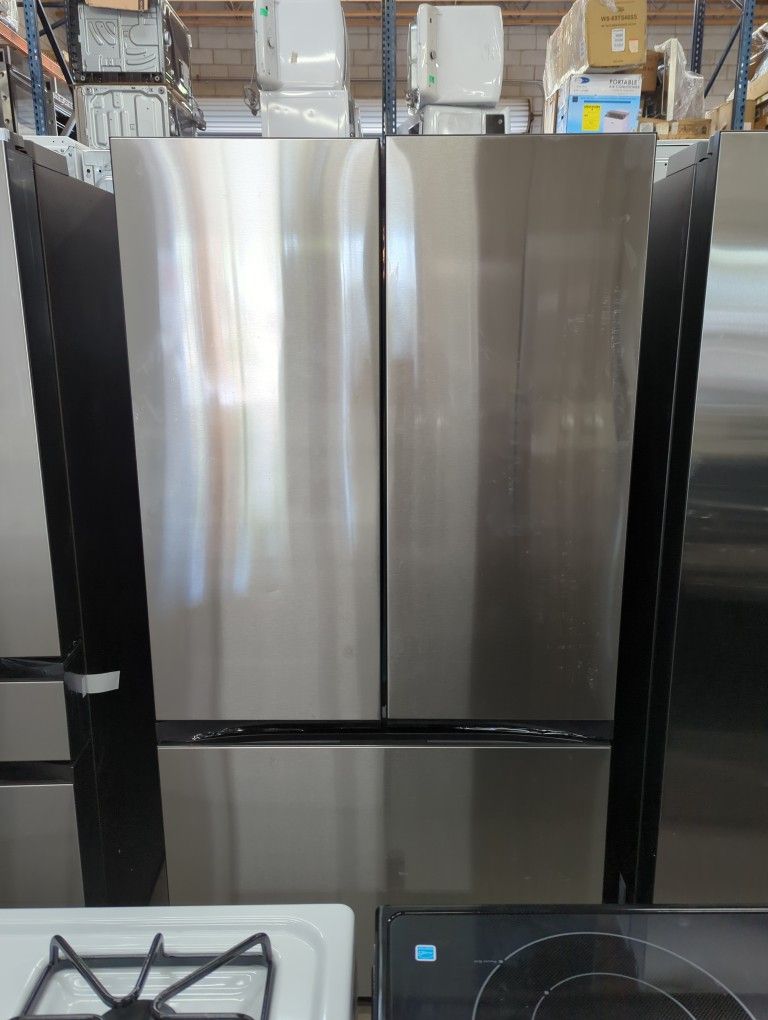 Samsung
Bespoke 30 cu. ft. 3-Door French Door Smart Refrigerator with Autofill Water Pitcher in Stainless Steel, Standard Depth