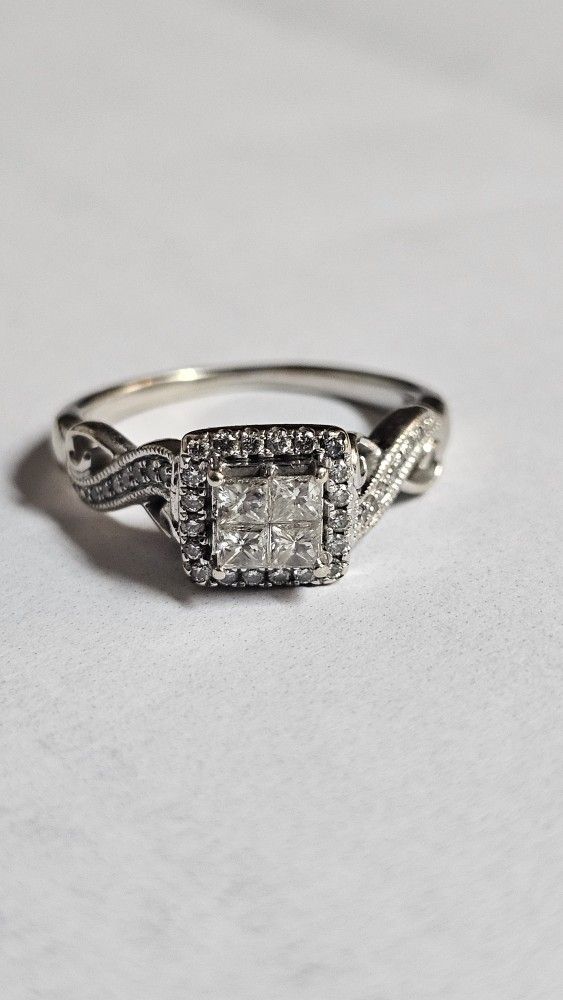 Beautiful Engagement Ring 650
