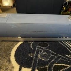 Cricut Explore Air 2 and Cricut Expressions with accessories