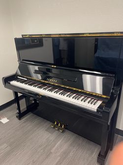 Like new Yanaha U3 Upright Piano Free delivery and tuning