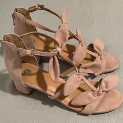 CP Sandals Blush Bows Short Chunky Heel Size 7M