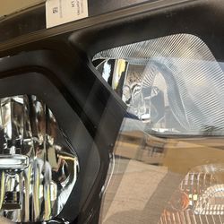 OEM RAM 2019-2021 Head Lights 