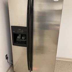 Whirlpool Stainless Steel Side-by-Side Refrigerator – Ice & Water Dispenser 