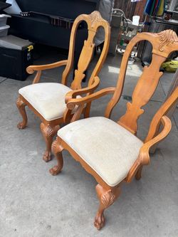 . Pair of Vintage Thomasville Queen Anne Armchairs - Solid Wood