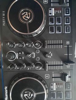 Numark Party Dj 2